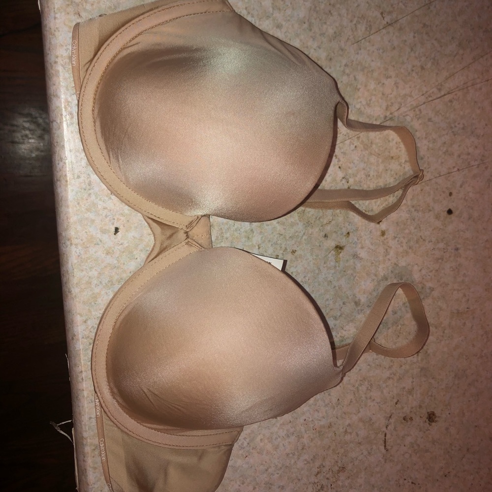 Calvin Klein beige everyday bra 34c